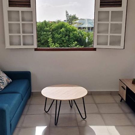 Joli T2 En Bas De Villa Vue Jardin Et Mer Vieux-Habitants Eksteriør billede